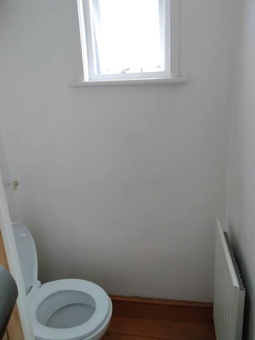 Spacious 2 Bed Maisonette Near Town, That Sleeps 6 Brighton Екстериор снимка